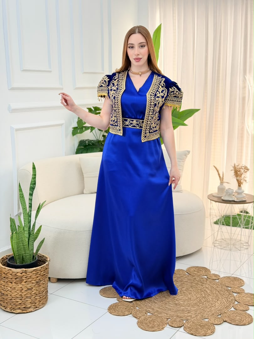 GHLILA AVEC ROBE